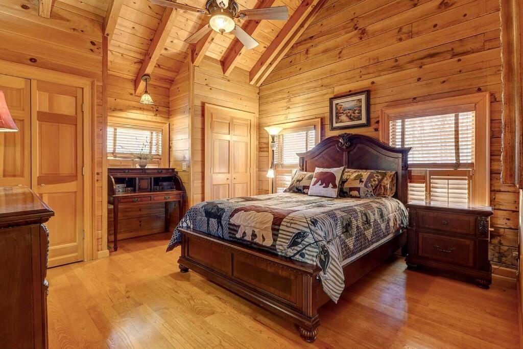 Blue Ridge Bliss- Spacious Cabin, Pets, Hot Tub! Екстериор снимка